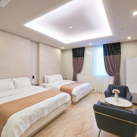 Dubai Hotel Gwangju Metropolitan City Extérieur photo