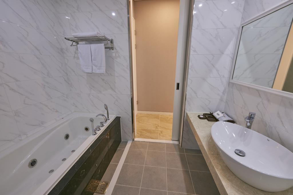 Dubai Hotel Gwangju Metropolitan City Extérieur photo
