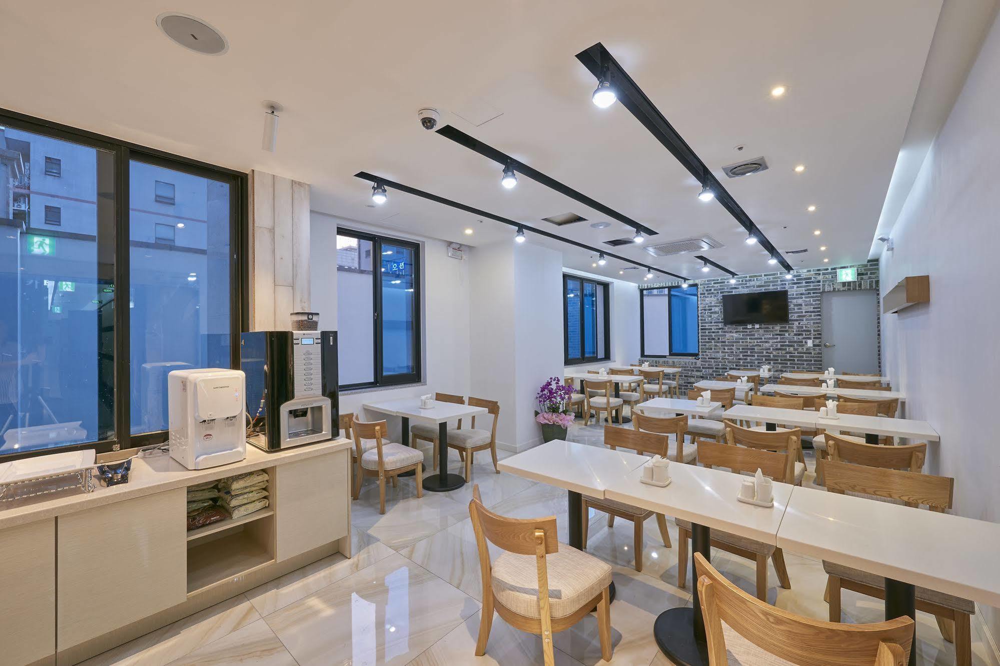 Dubai Hotel Gwangju Metropolitan City Extérieur photo