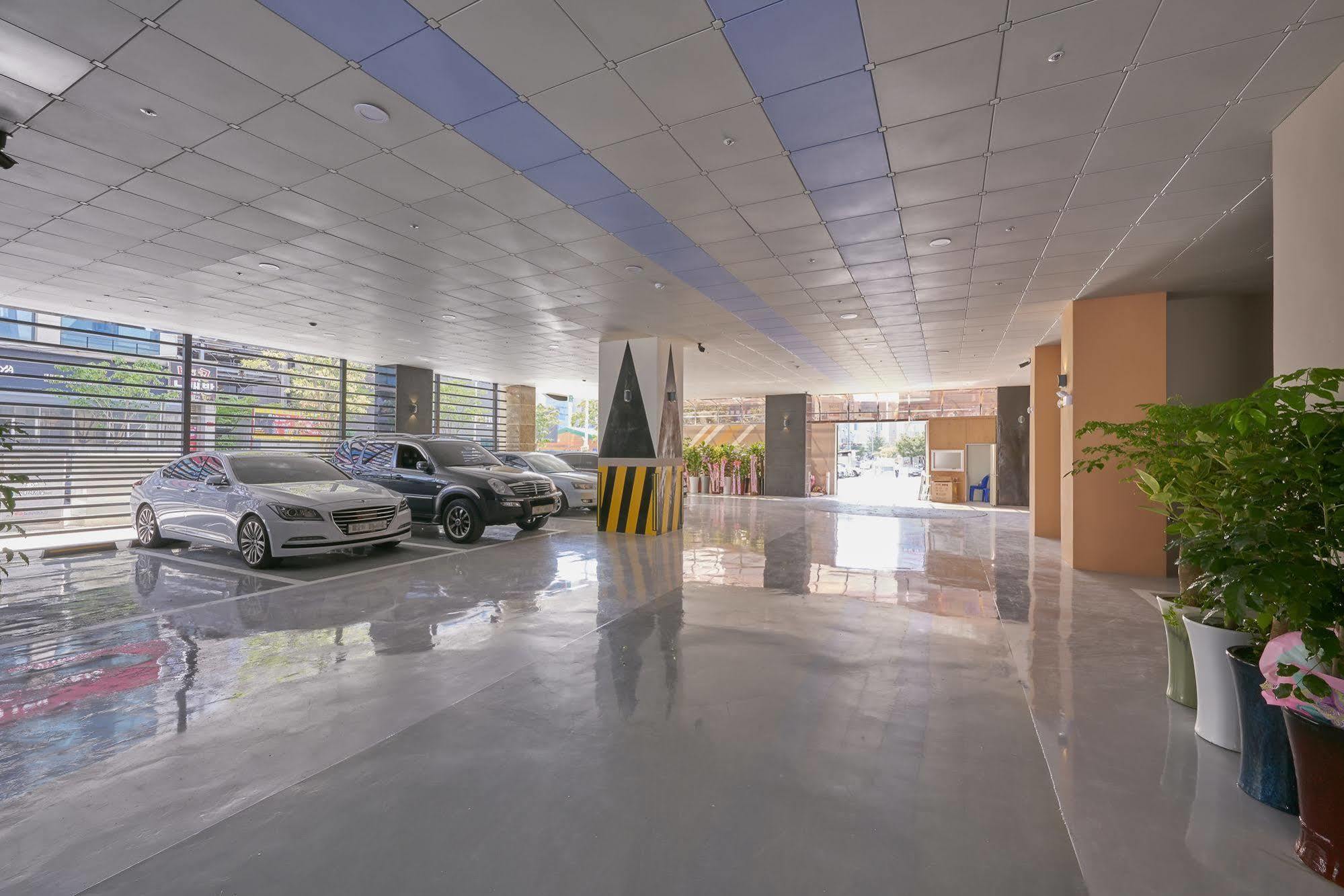 Dubai Hotel Gwangju Metropolitan City Extérieur photo